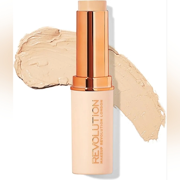 NEW Makeup Revolution London Fast Base Stick Foundation Shade F2 6.2g - Picture 1 of 9